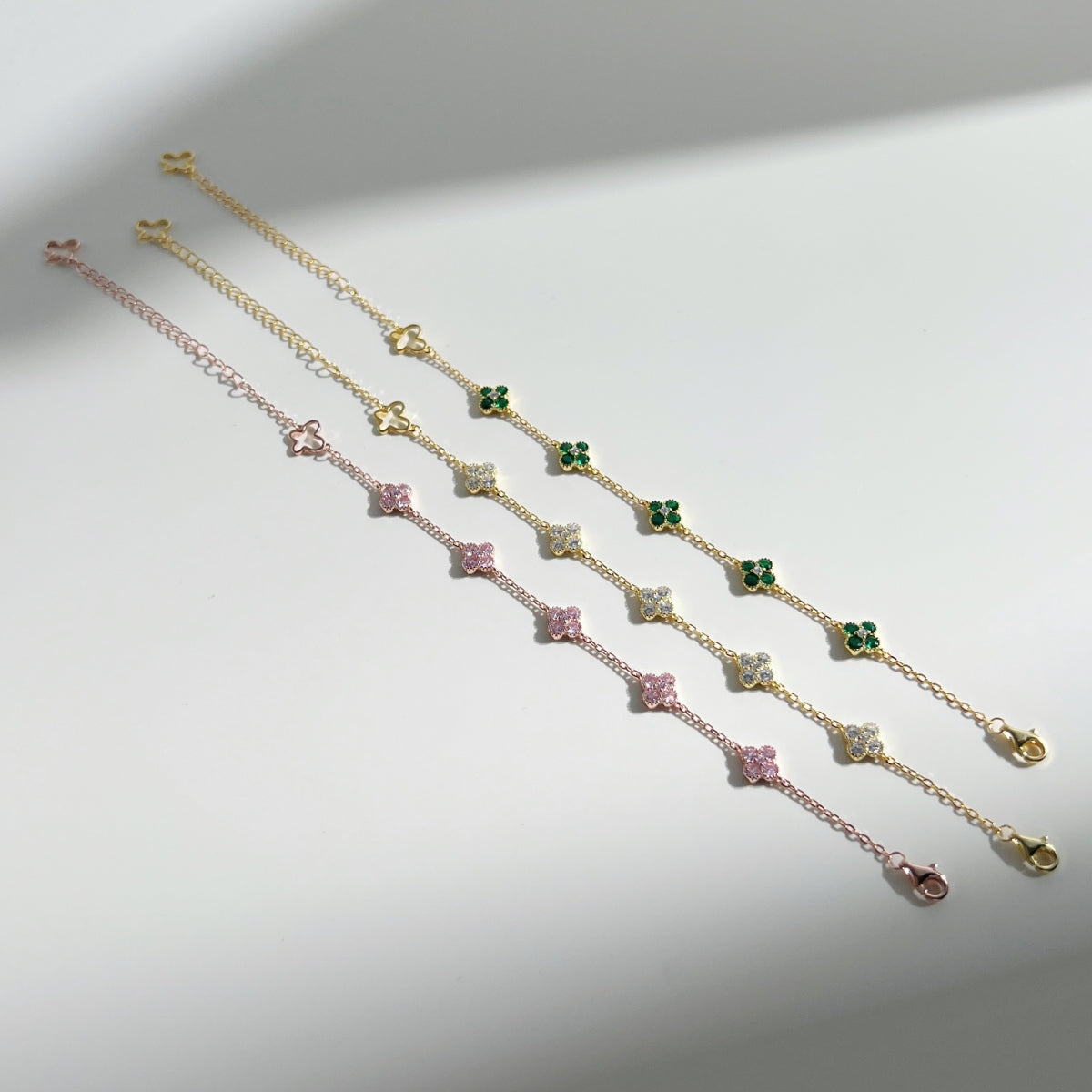 "Golden Petals" Clover Bracelet Dainty Luck. Lasting Shine.