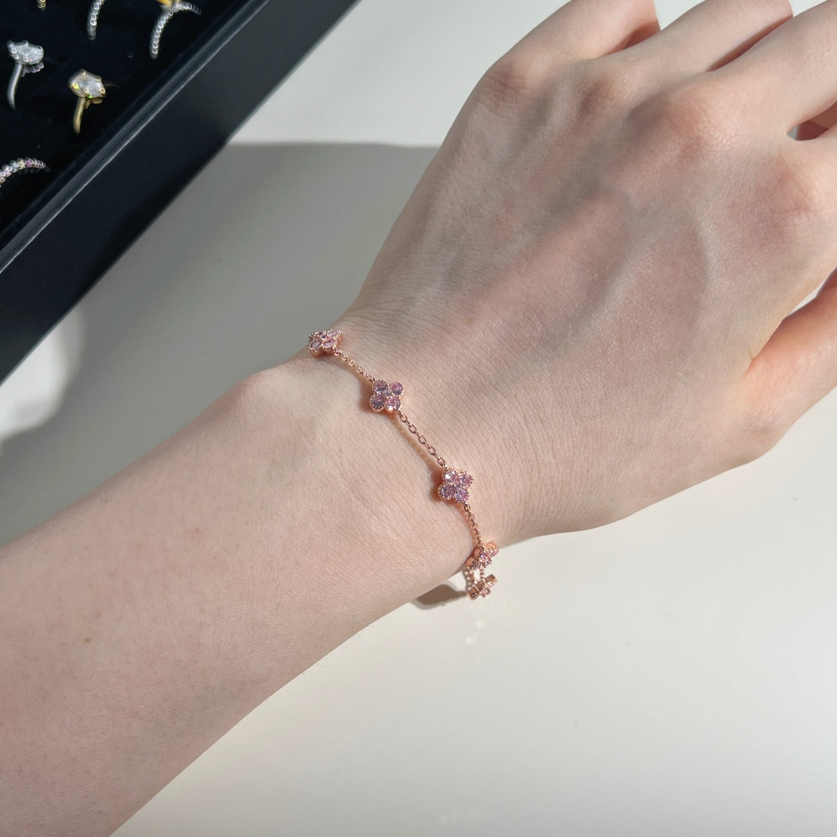 "Golden Petals" Clover Bracelet Dainty Luck. Lasting Shine.