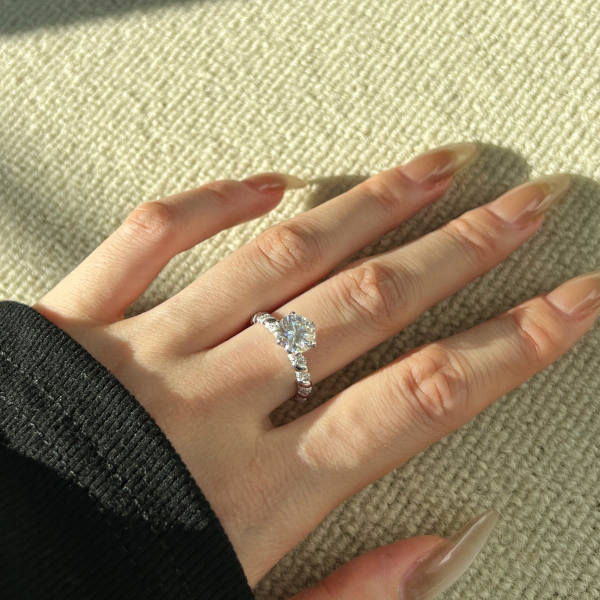 Audrey Luxe – The 2-Carat Moissanite Solitaire Ring in Rhodium-Plated Silver