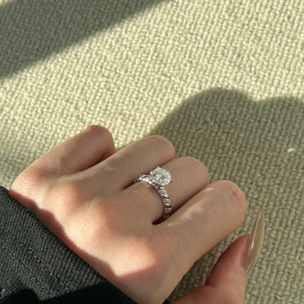 Audrey Luxe – The 2-Carat Moissanite Solitaire Ring in Rhodium-Plated Silver