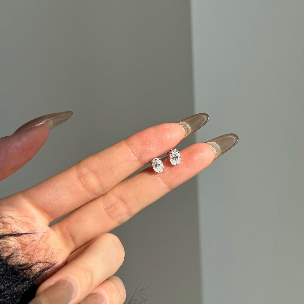 “Vian” Oval-Cut Moissanite Studs