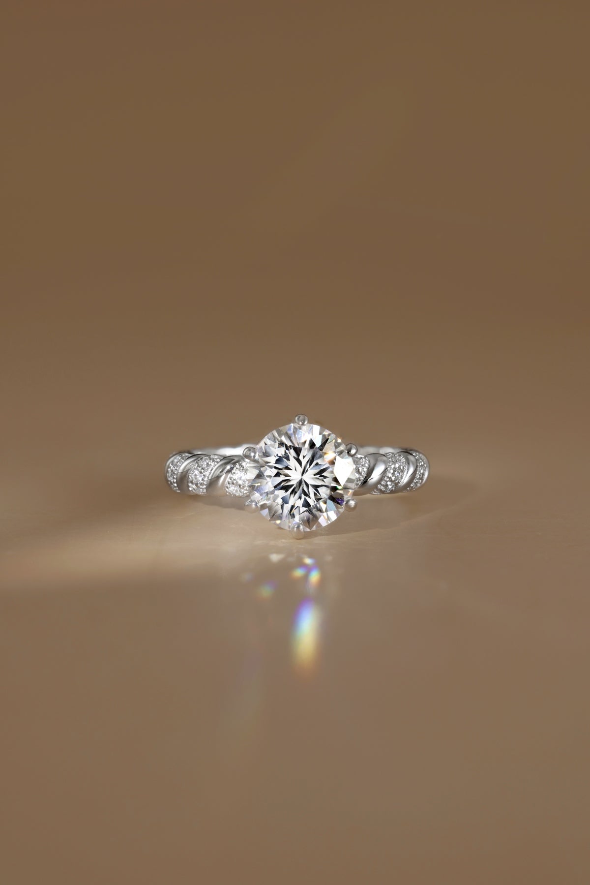 Audrey Luxe – The 2-Carat Moissanite Solitaire Ring in Rhodium-Plated Silver