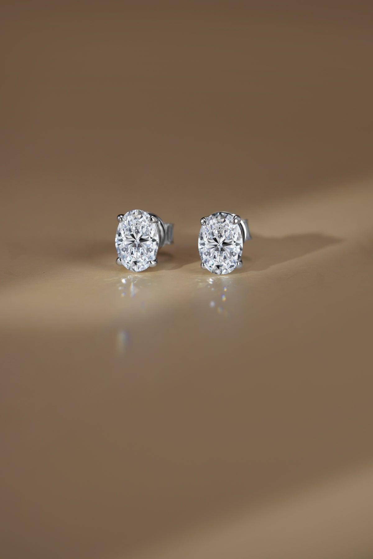 “Vian” Oval-Cut Moissanite Studs