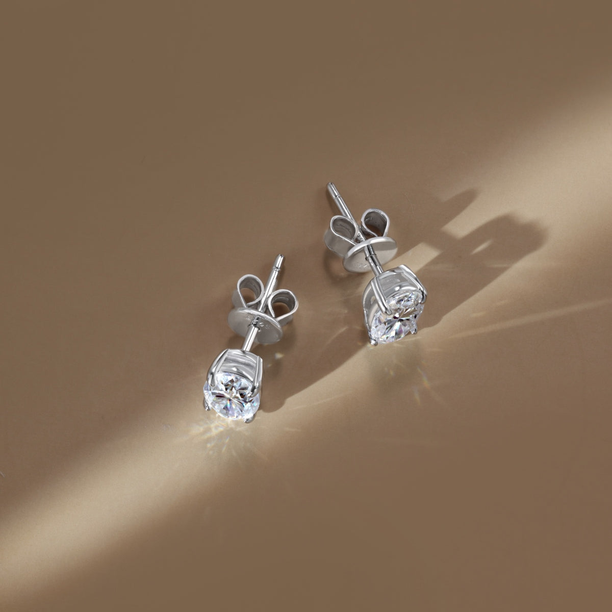 “Vian” Oval-Cut Moissanite Studs