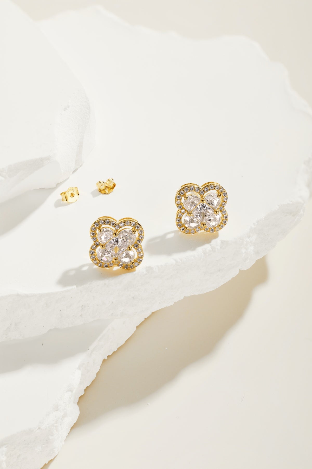 "LumiClover" Stud Earrings Timeless Brilliance. Everyday Bloom.