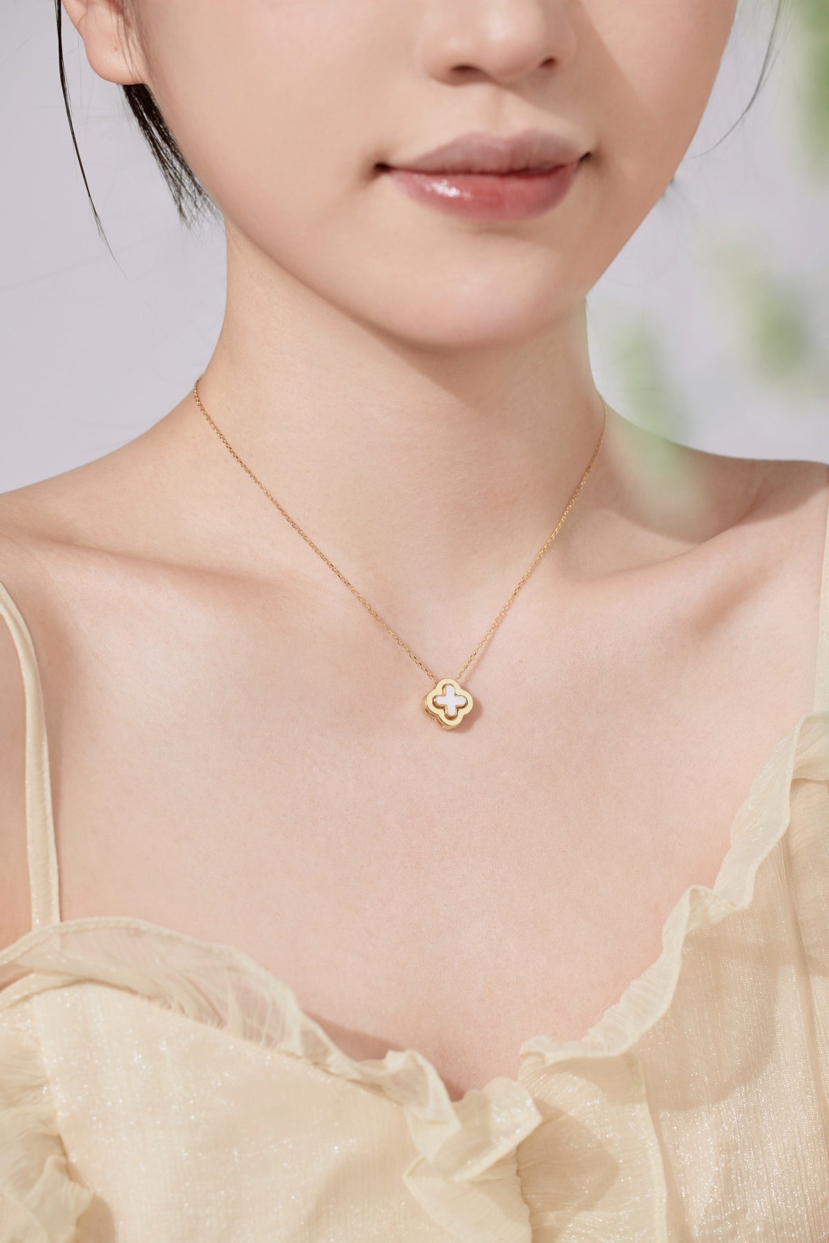 "VersaBloom" Reversible Clover Necklace Two Looks. One Symbol. Infinite Style.