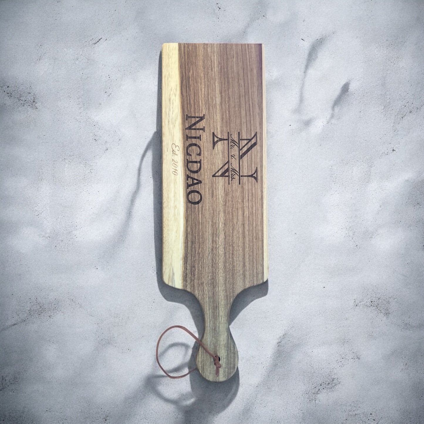🪵 “The Heritage Board” – Custom Acacia Charcuterie & Chopping Board