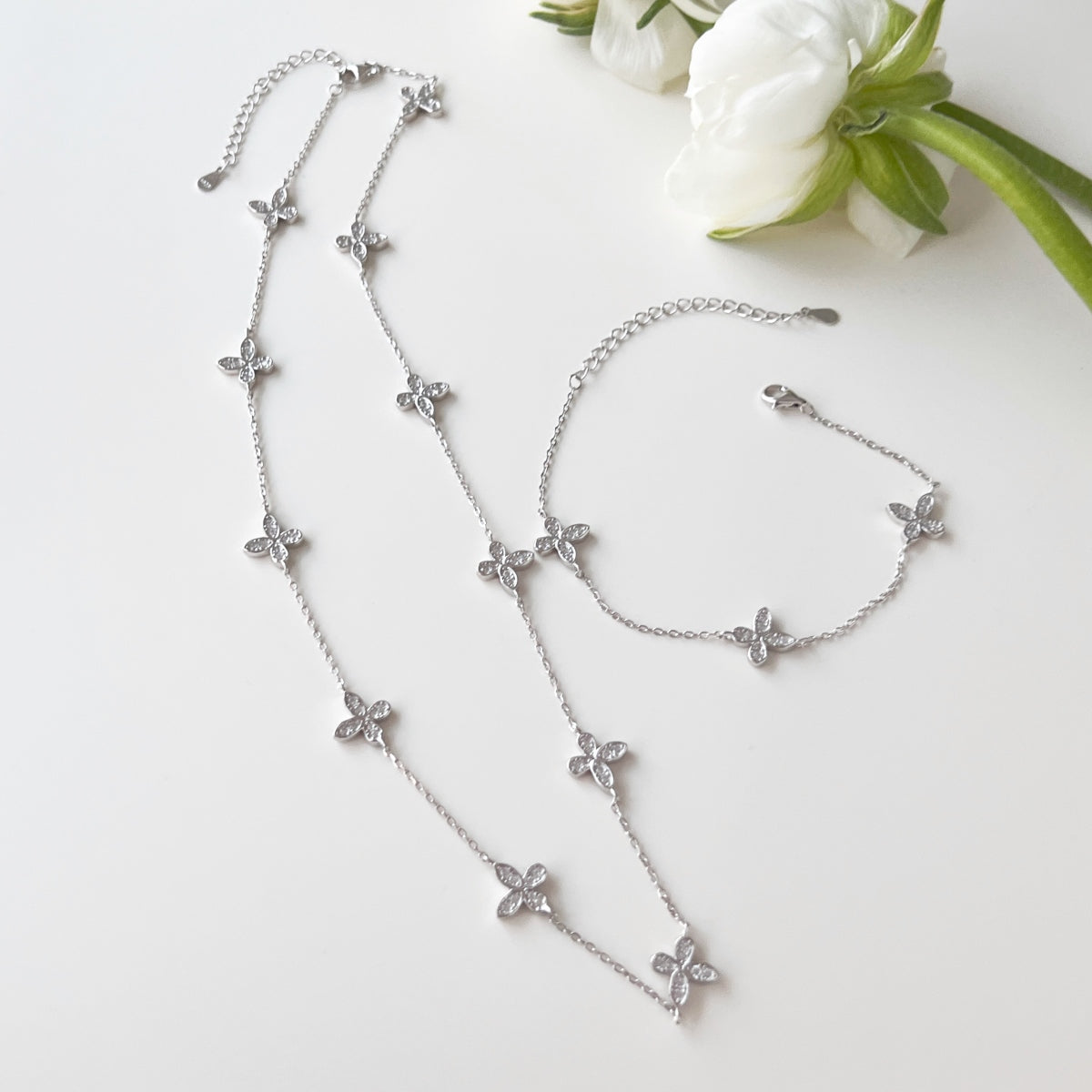 Jardin de Lune Necklace 925 Sterling Silver | 18K Gold or Rhodium Plating | 5A Cubic Zirconia