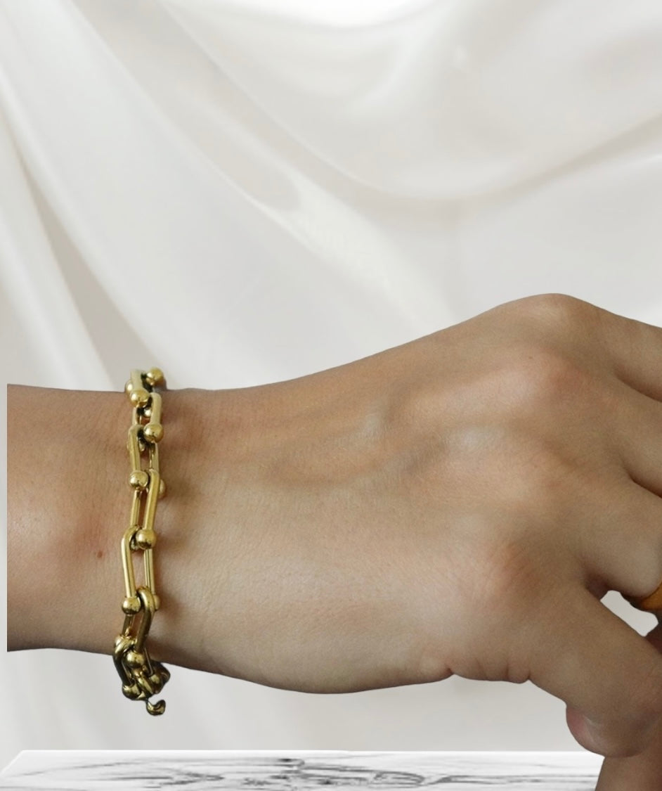 💫 The EverGold Collection Timeless Style. Infinite Shine.