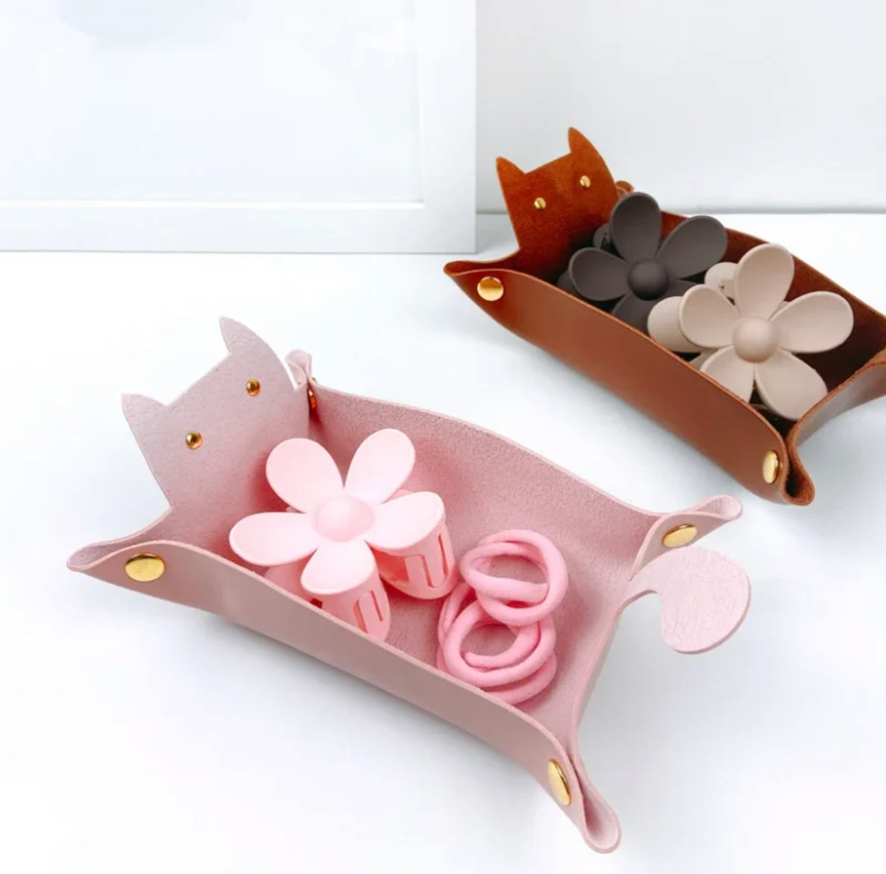 Customized Cat Leather Storage Tray