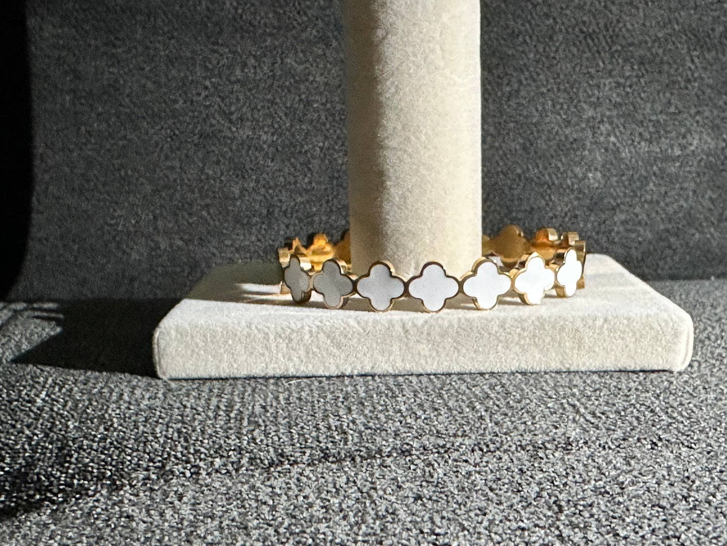 CLOVER BANGLES