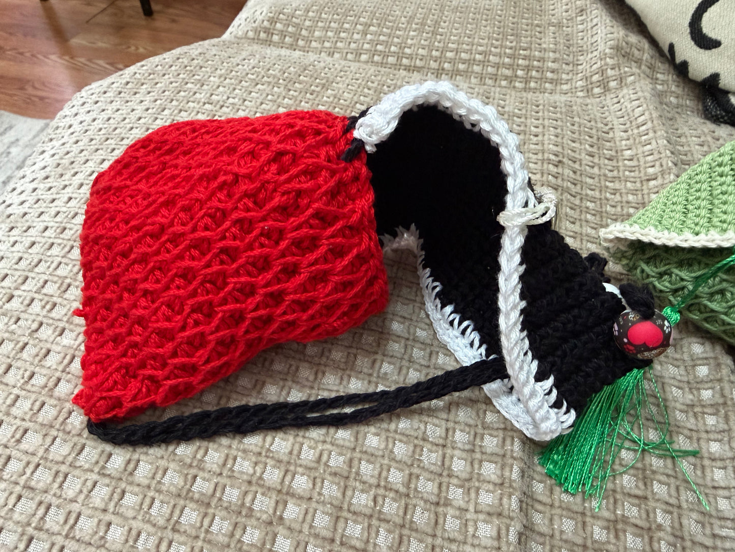 Handmade Crochet Dumpling Pouch – Mini Drawstring Coin Purse & Wallet