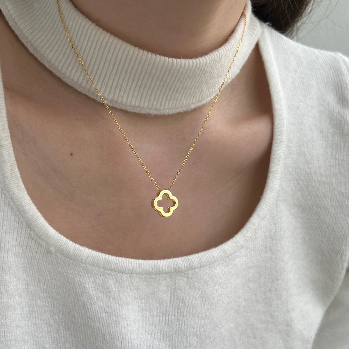 "VersaBloom" Reversible Clover Necklace Two Looks. One Symbol. Infinite Style.