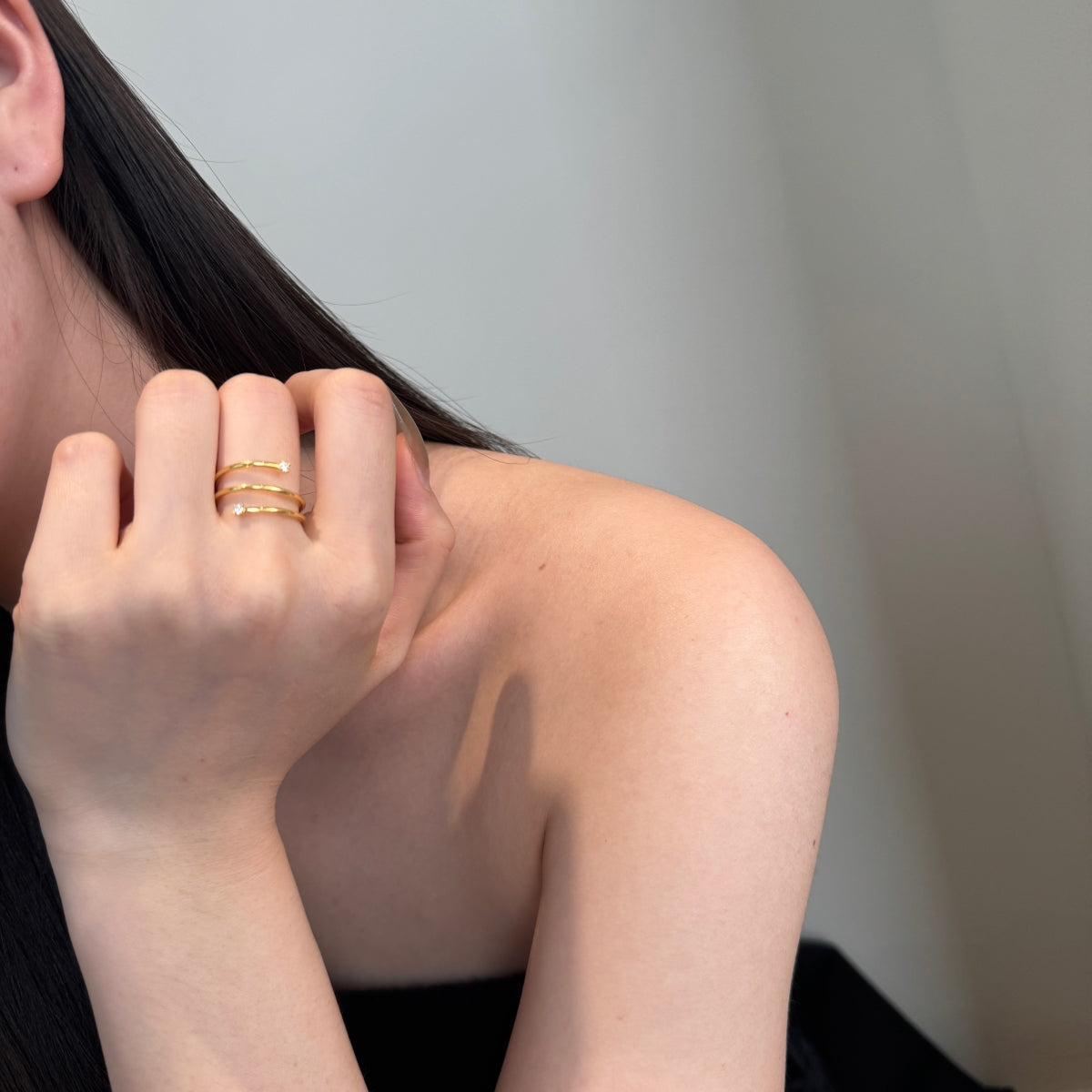"Twist Glow" Open Ring A Whisper of Gold. A Spark of Light.