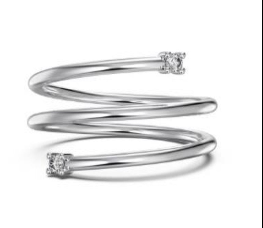 "Twist Glow" Open Ring A Whisper of Gold. A Spark of Light.